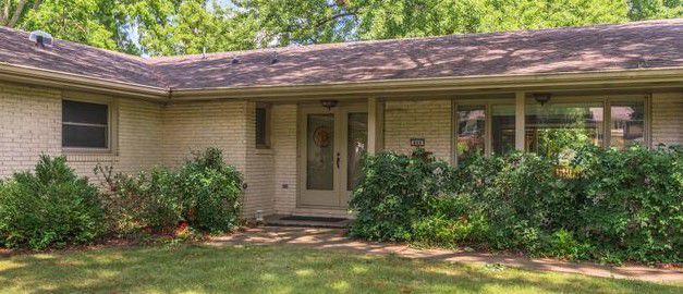 800 N School Street, Normal $248,900